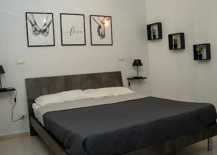 Lion'S Room